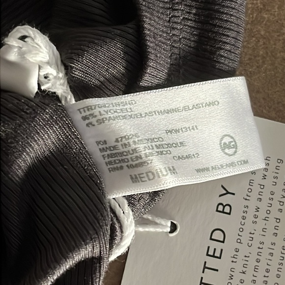 AG Adriano Goldschmied Women's Chels Ribbed Knit Fitted Longsleeve Turtleneck- M - Picture 10 of 10